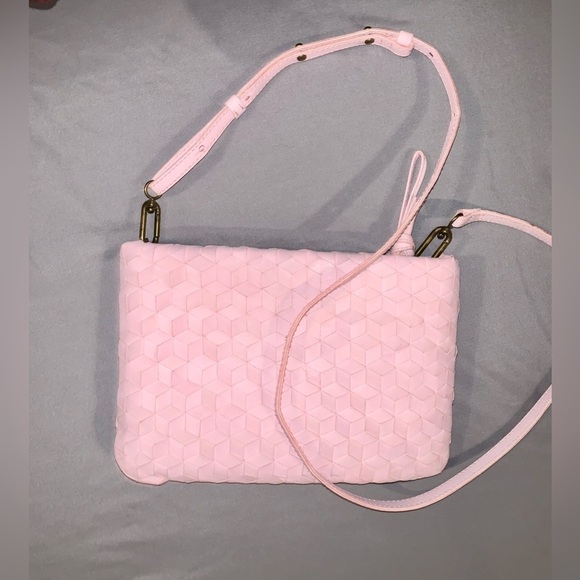 Madewell Handbags - Madewell The Woven Puff Crossbody Bag Leather Addition